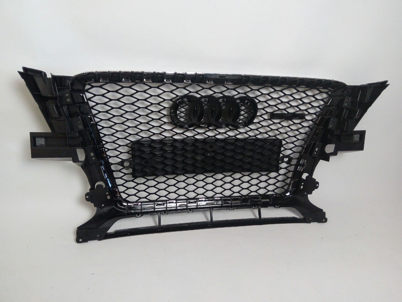 Atrapa grill Audi Q5 8R 2008-2011 przed liftingieml styl RSQ5 Chrom